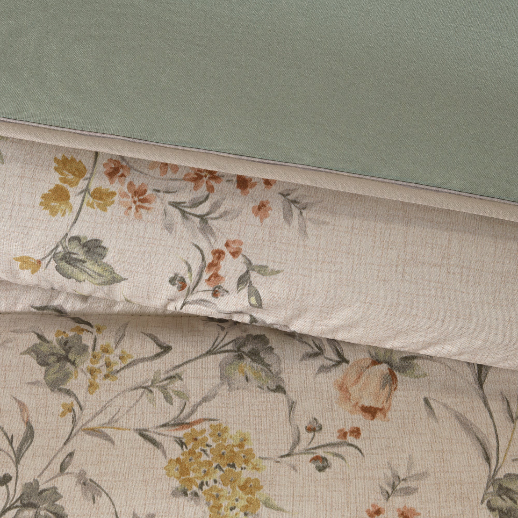 Versailles Comforter Set