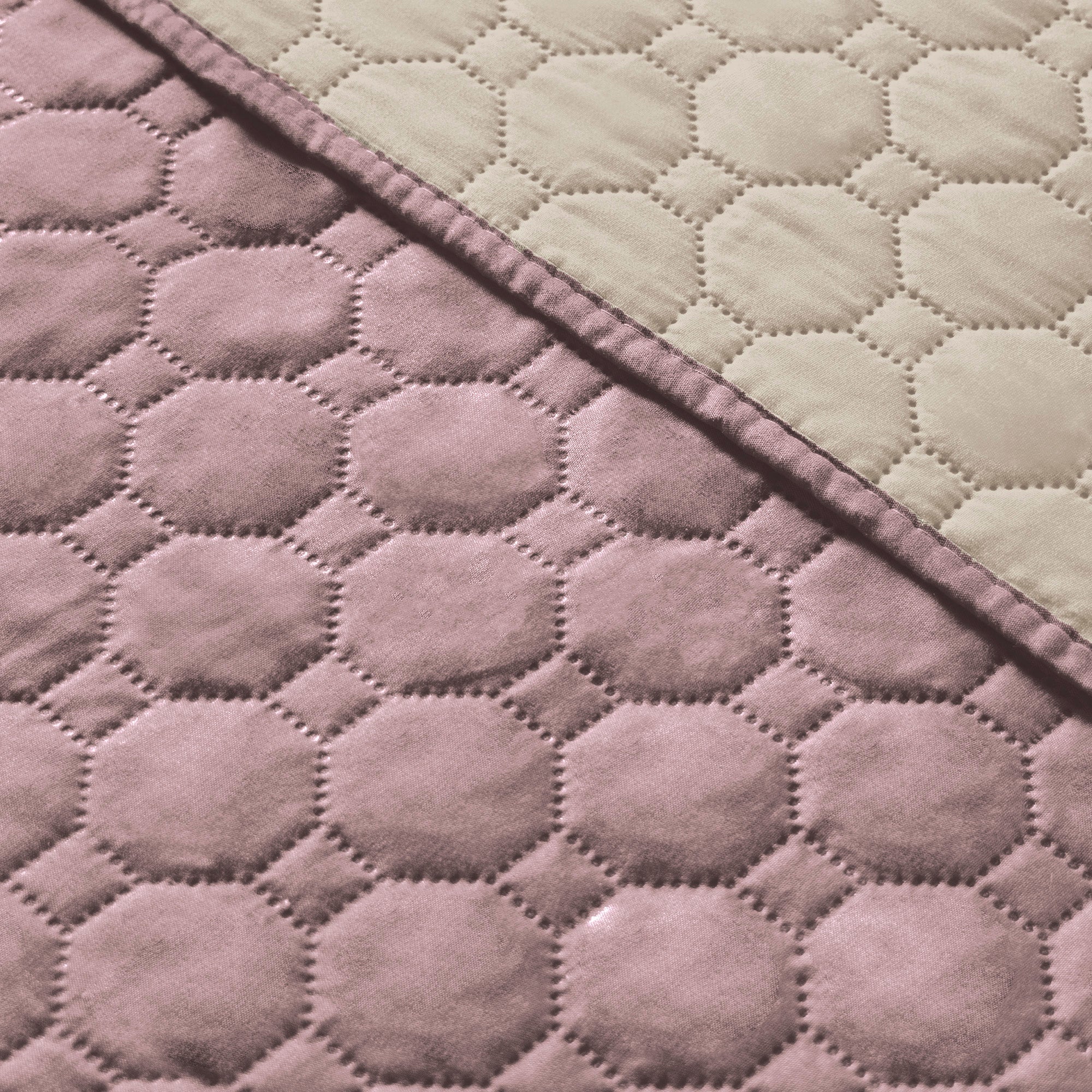 Pretty Comforter Set