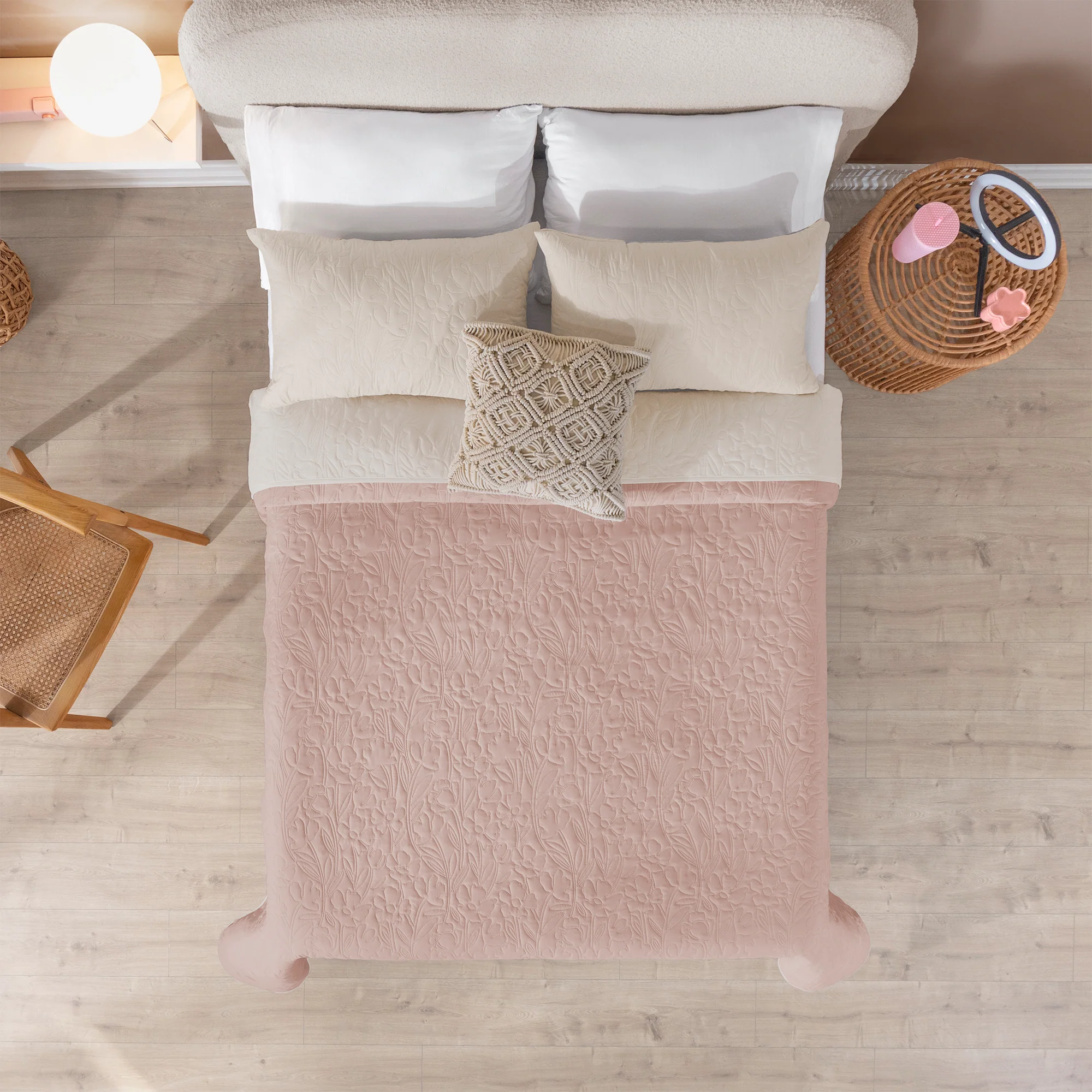 Rose Novo Comforter