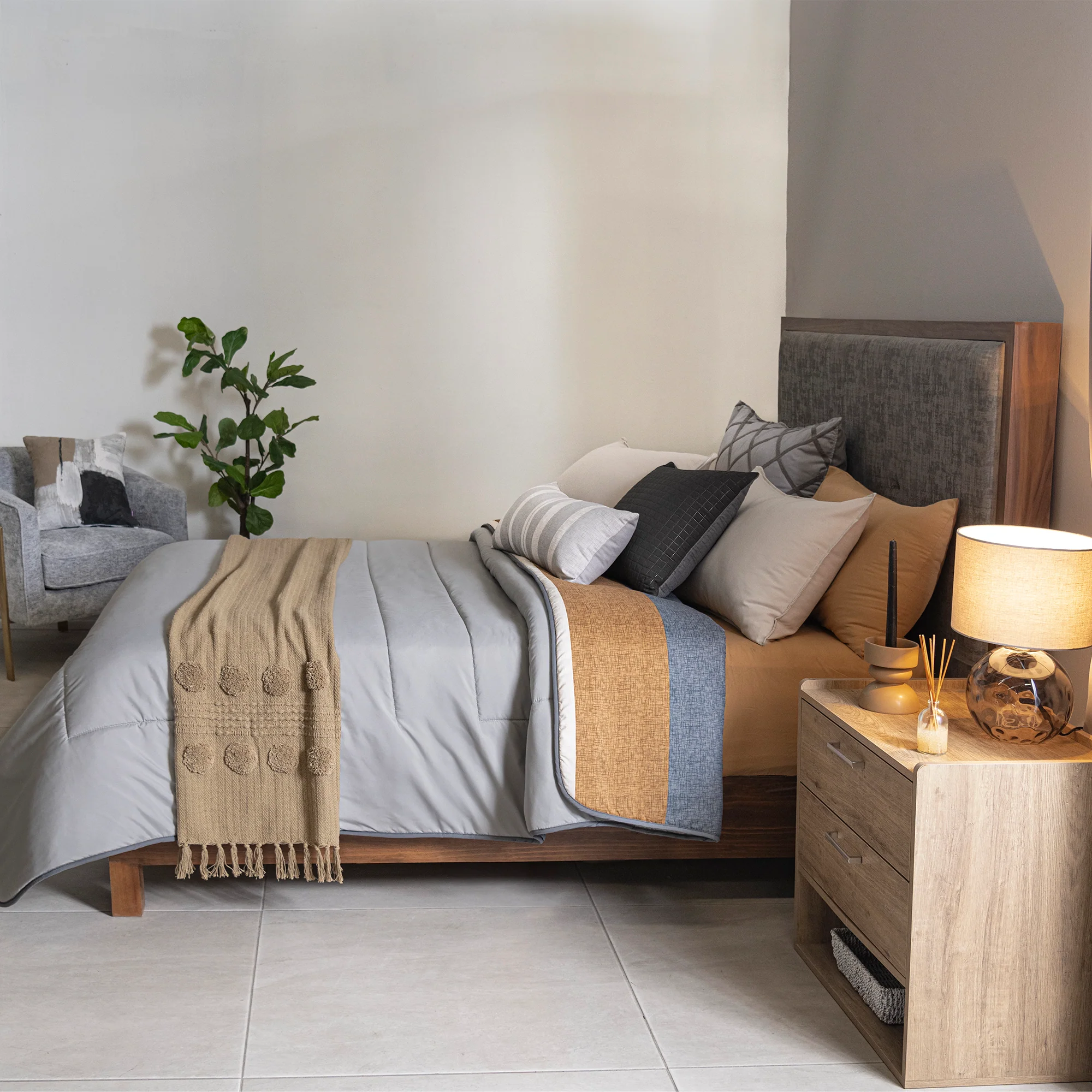 Talpa Comforter Set