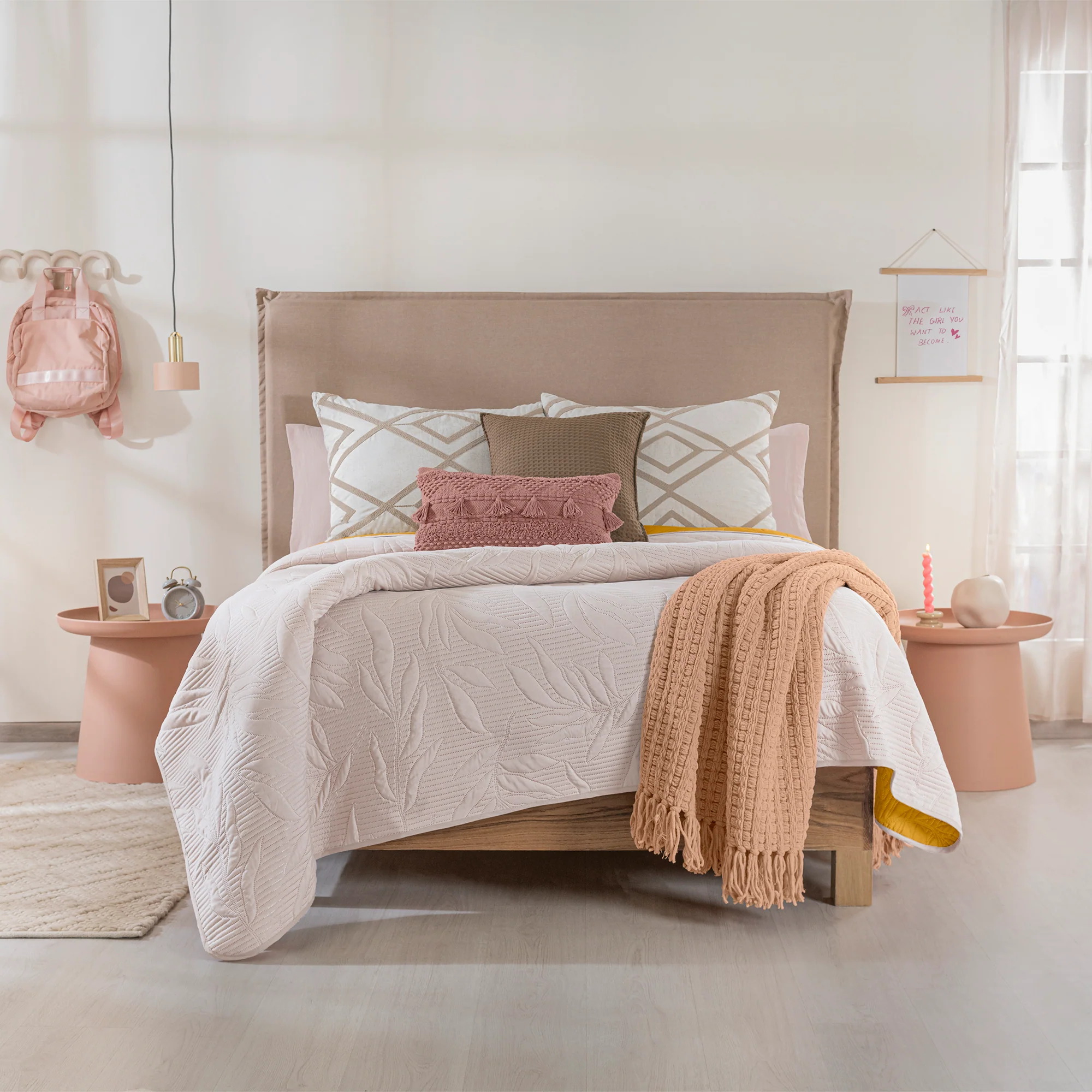 Marla Novo Comforter