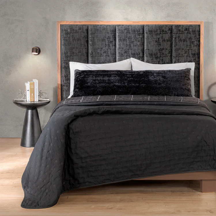Toronto Novo Comforter