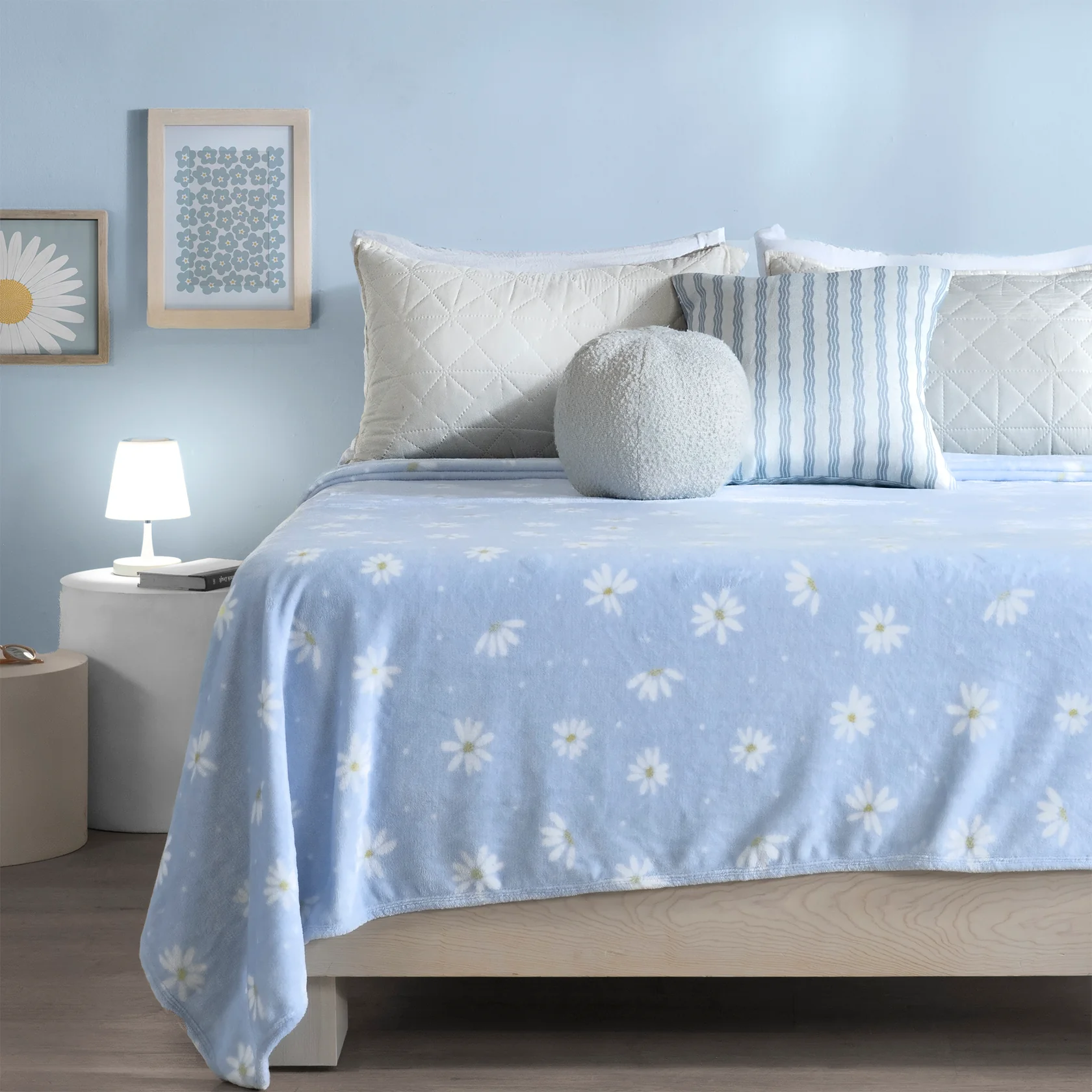 Daisies Light Cover