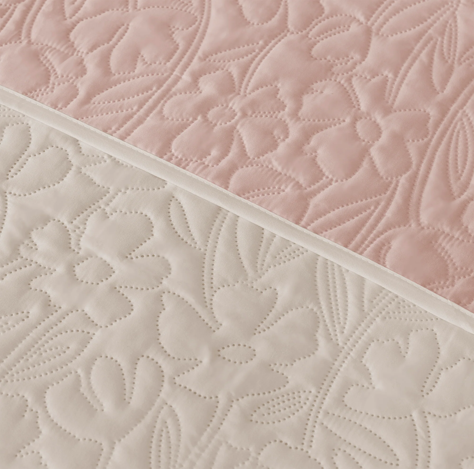 Rose Novo Comforter