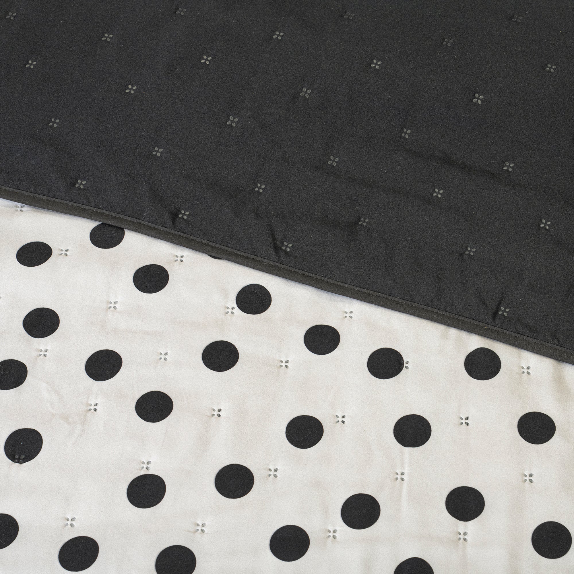 Polka Novo Comforter
